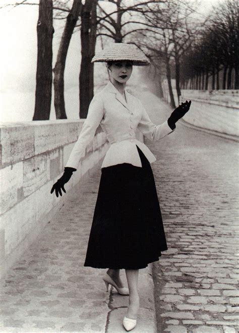 christian dior bar suit|christian dior corolle collection 1947.